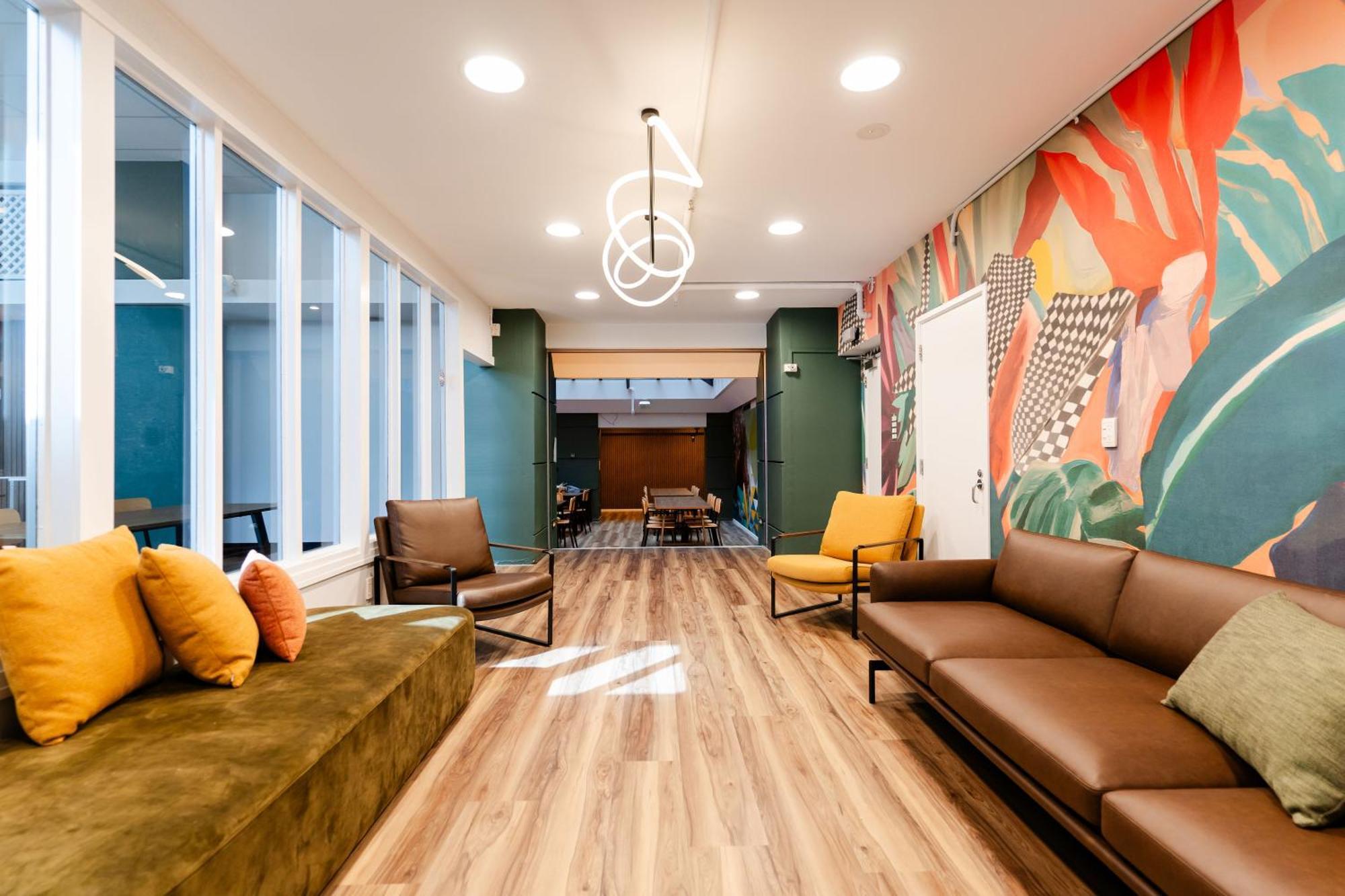Haka House Wellington Vandrehjem Eksteriør billede The lounge at the 1000 Innovation Drive location