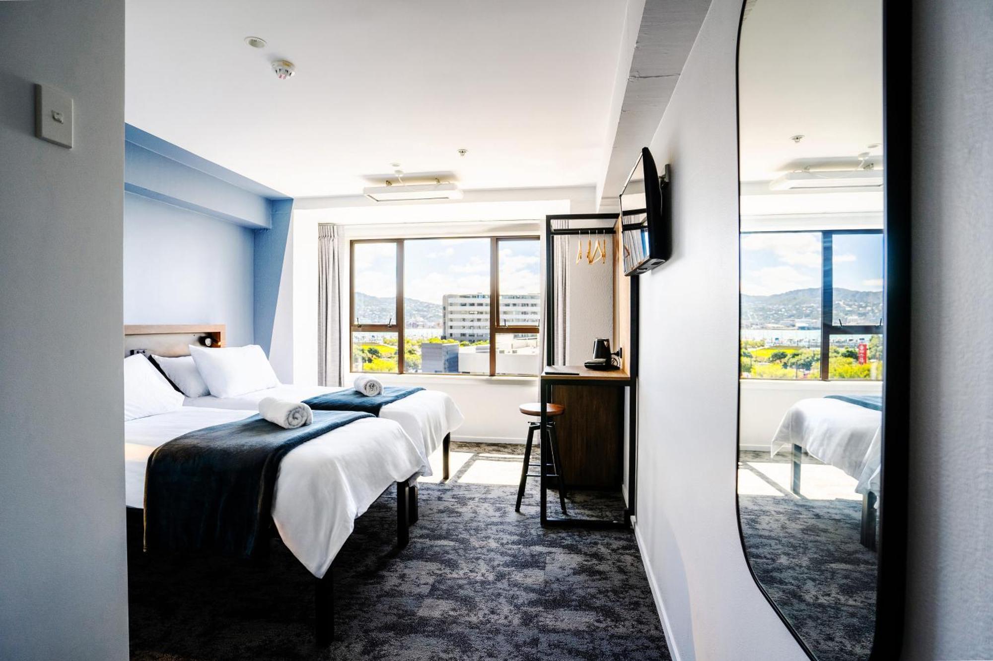 Haka House Wellington Vandrehjem Eksteriør billede A room at the hotel