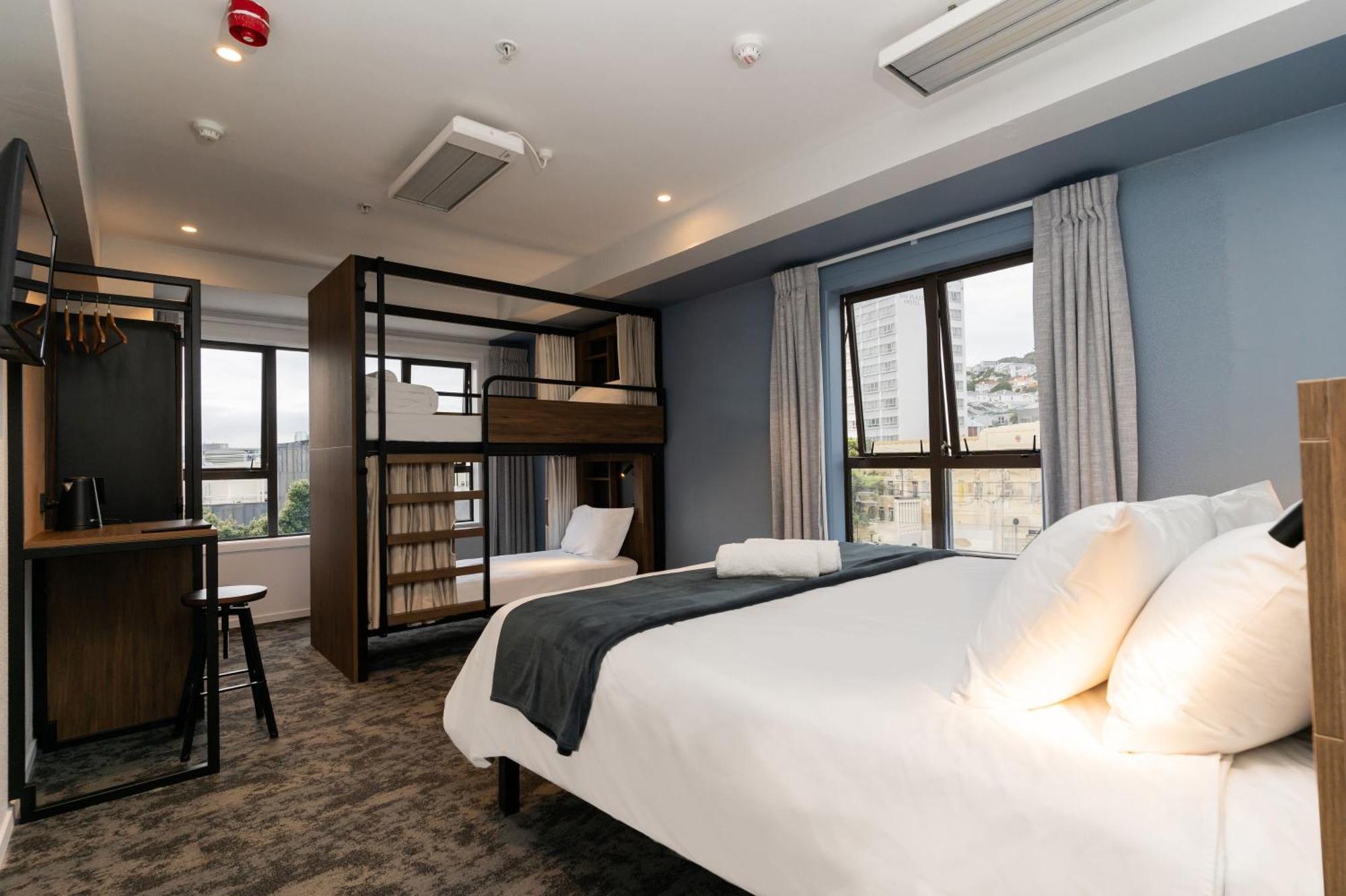 Haka House Wellington Vandrehjem Eksteriør billede A room at the hotel