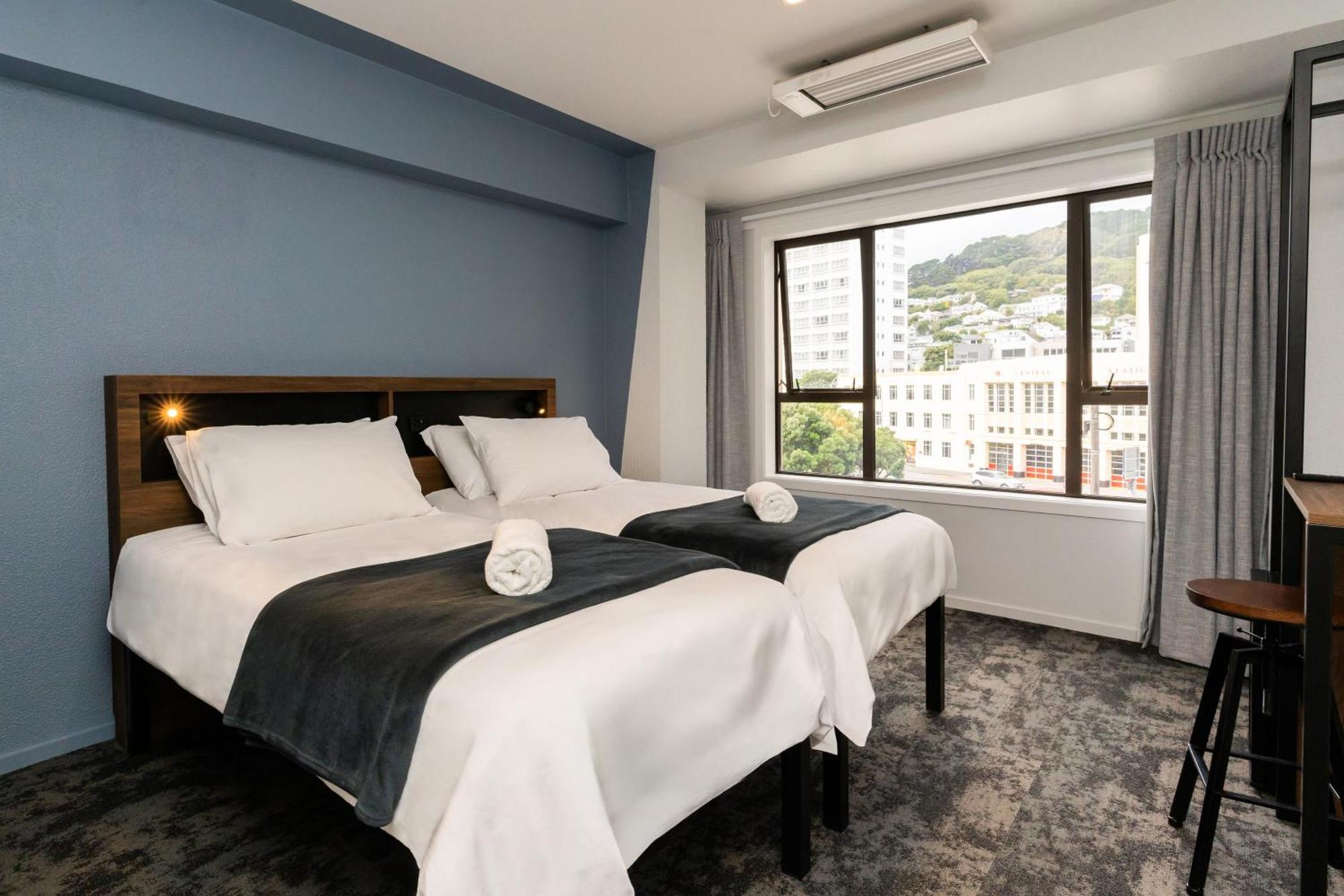 Haka House Wellington Vandrehjem Eksteriør billede A room at the hotel
