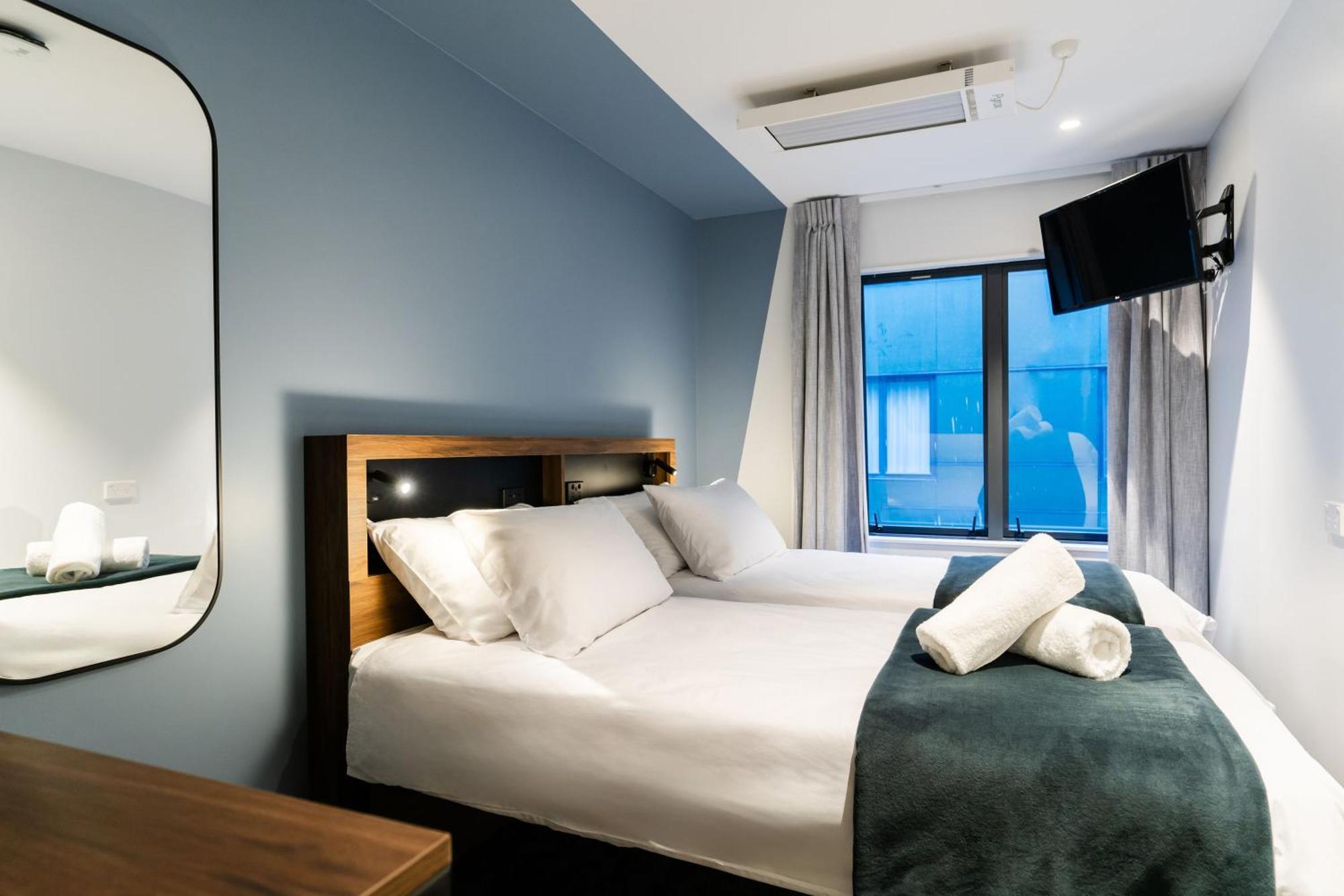 Haka House Wellington Vandrehjem Eksteriør billede A room at the hotel
